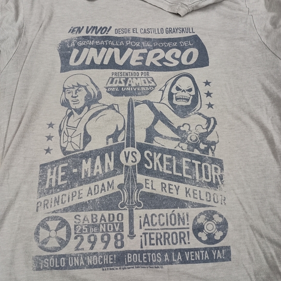 Gray Short Sleeve Tee with Vintage Graphic Design - Picture 8 of 12